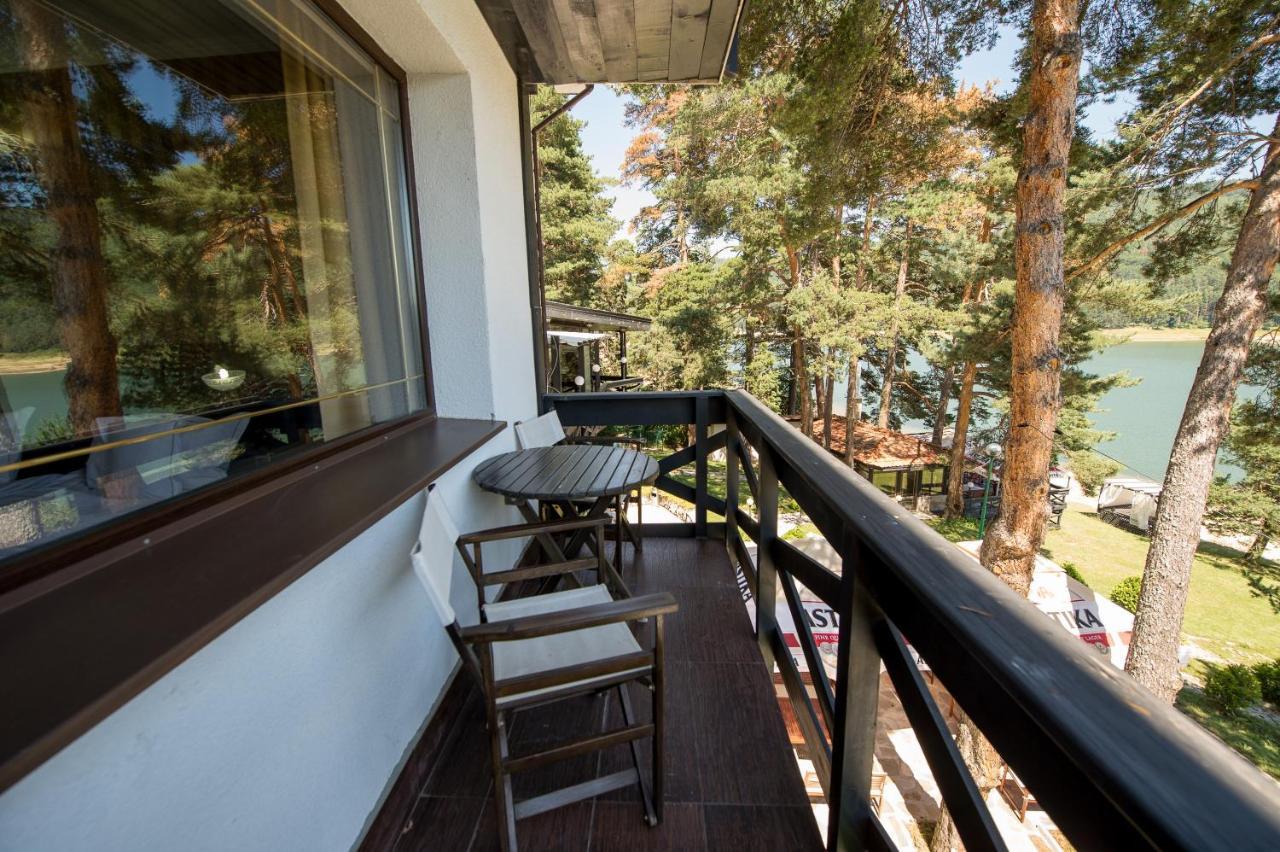 Family Hotel Hebar Batak Exterior photo