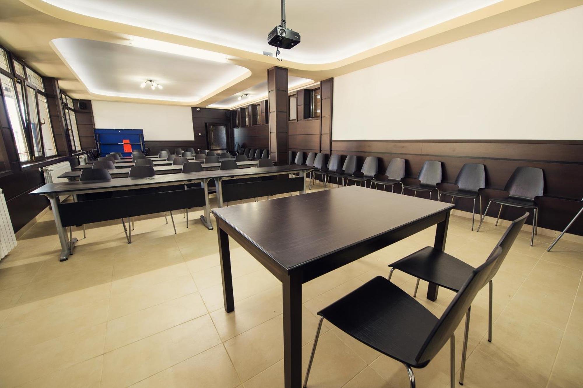 Family Hotel Hebar Batak Exterior photo